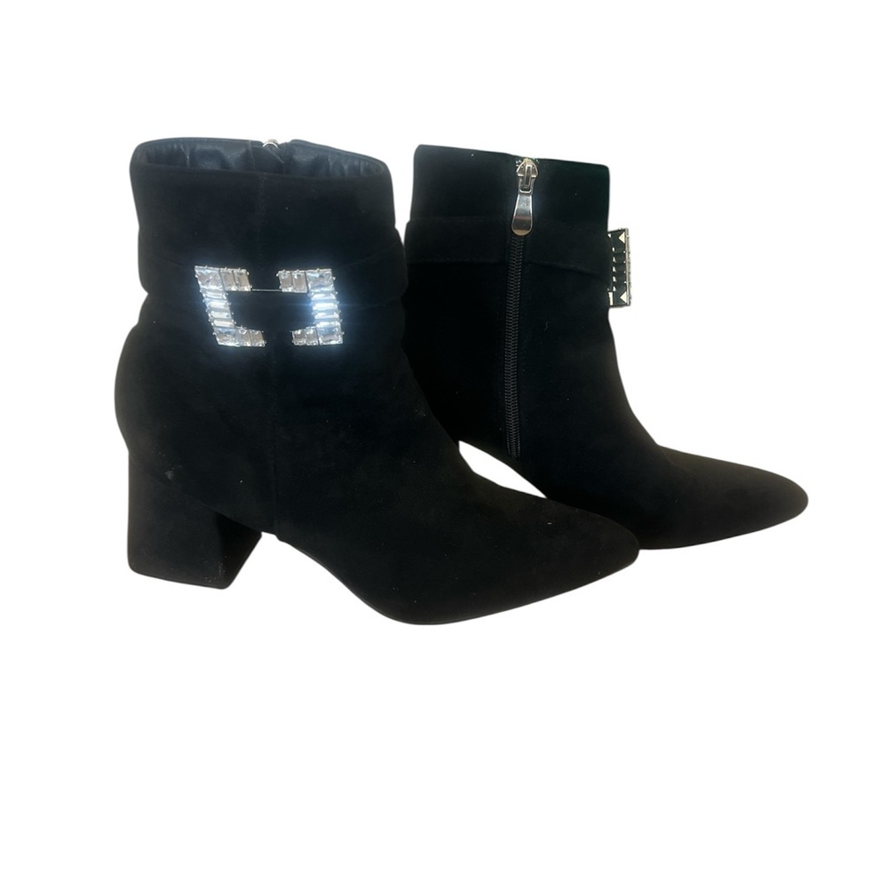 Elegant Black Suede Ankle Boots - Picture 3 of 6